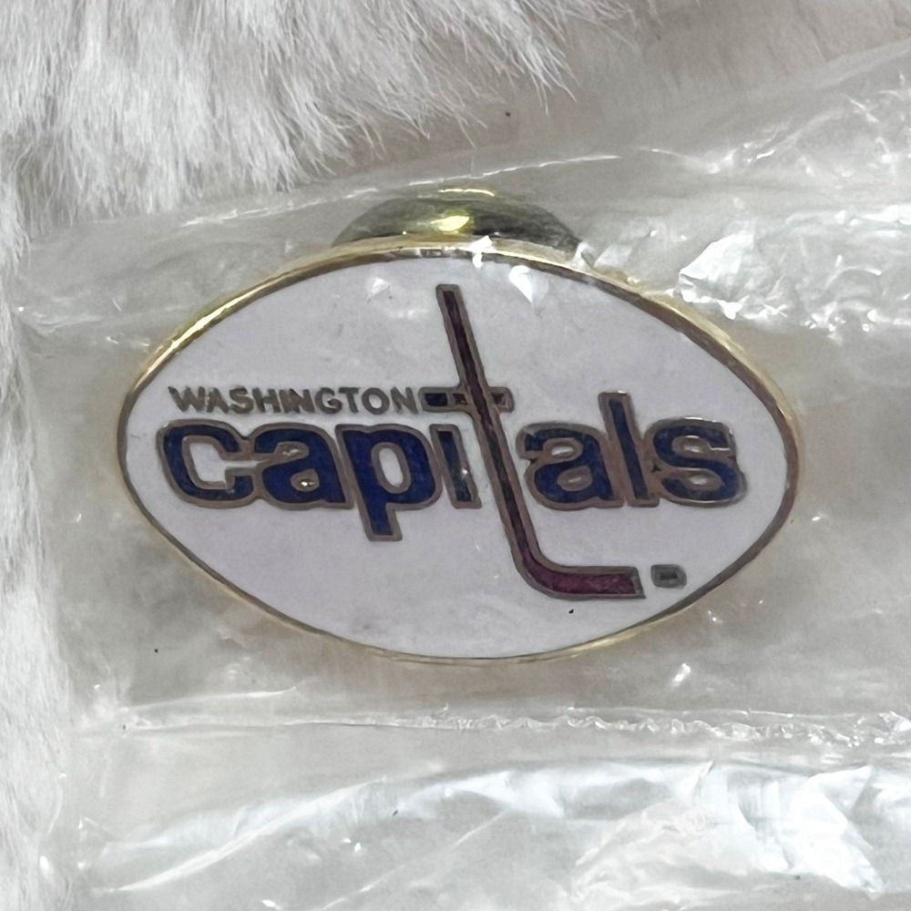 🔮 5/$25 Vintage NHL Washington Capitals Hockey Pin
